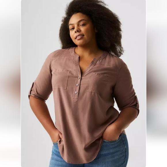 torrid Tops - 💥Sale💥NWT Torrid Women's Brown Button-Up Top